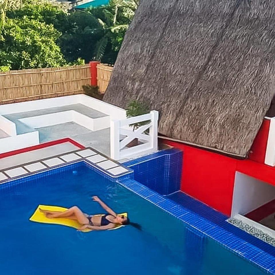 Hotel Triangle Huts Pagudpud Esterno foto
